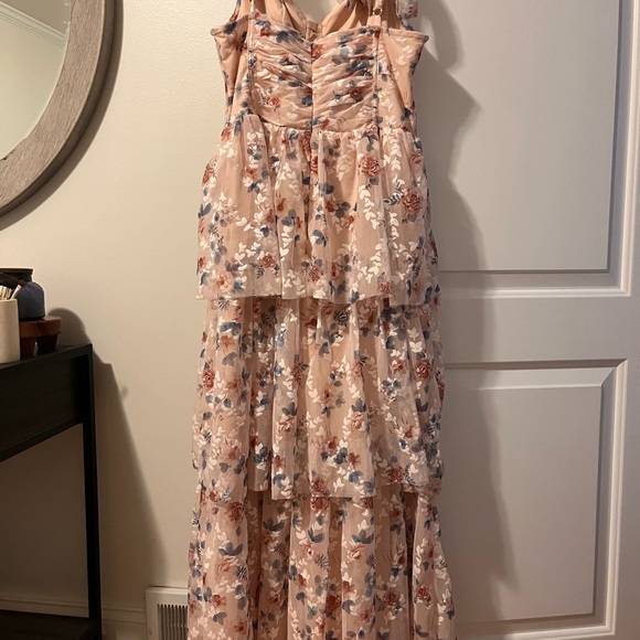 Tiered chiffon dress in pretty pastels - Picture 4 of 5